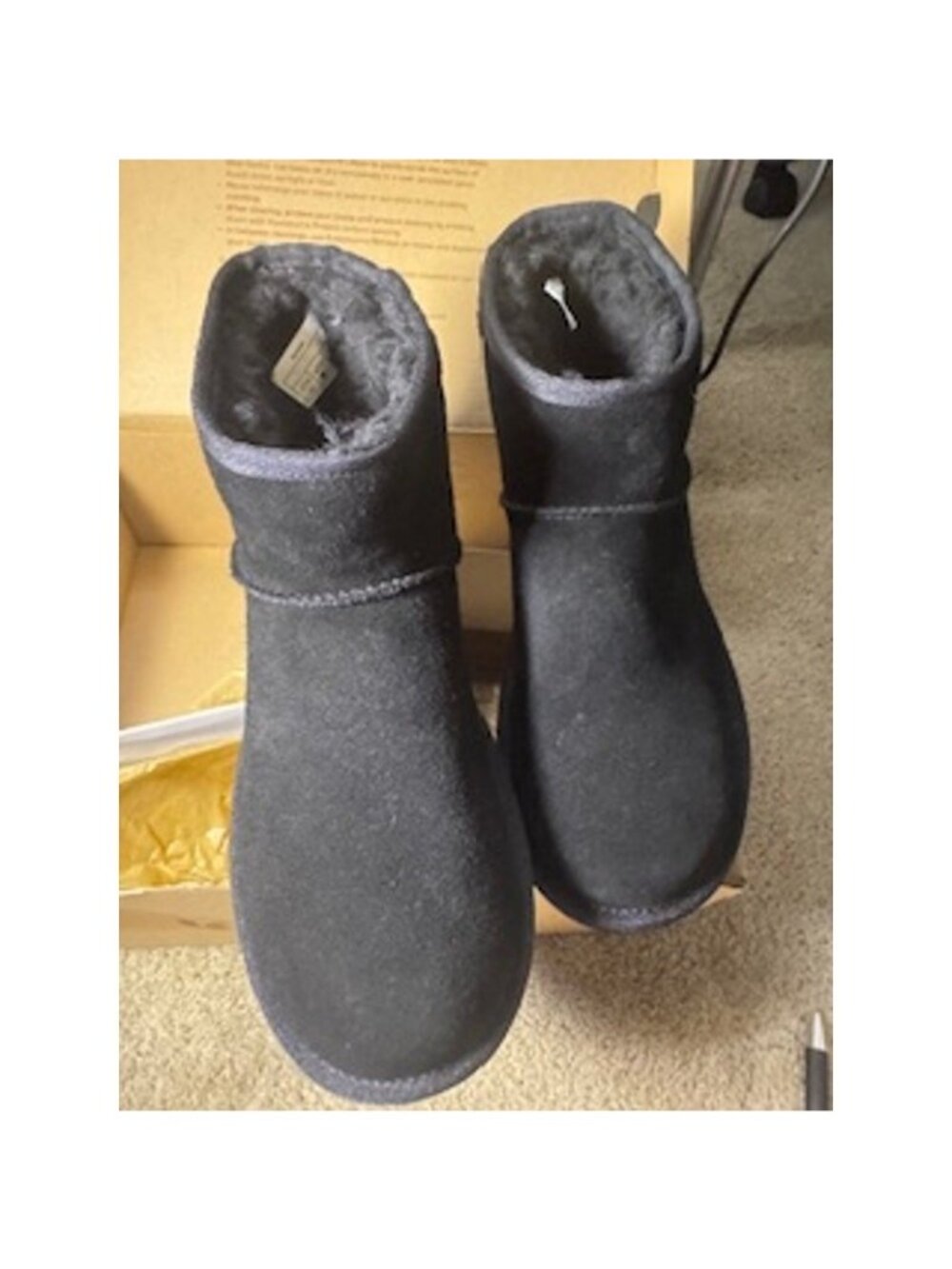 NWOT Koolaburra by Ugg